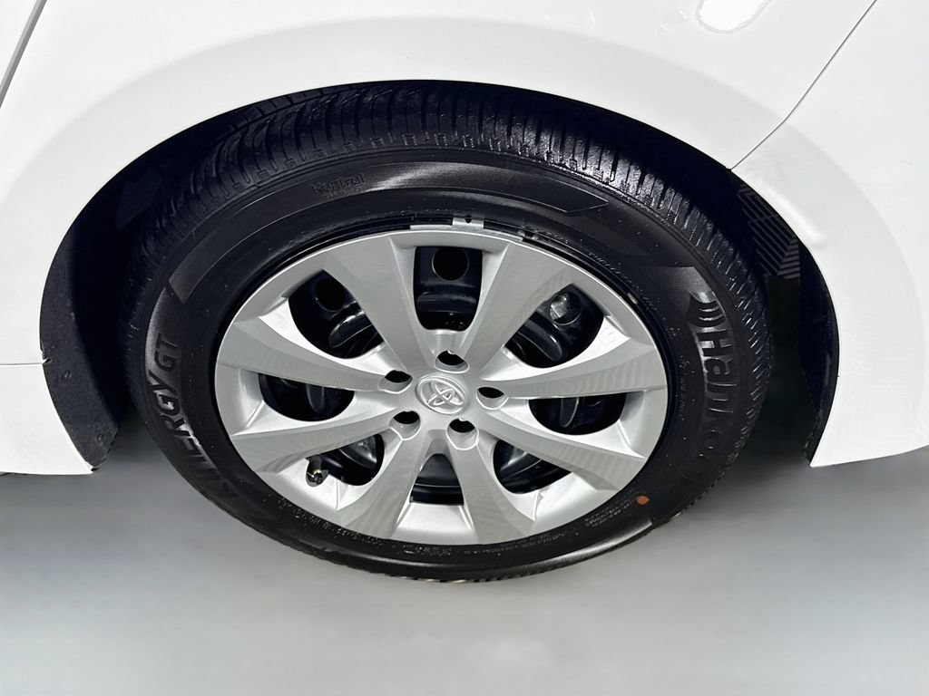 Certified 2026 Toyota Corolla LE FWD image 33