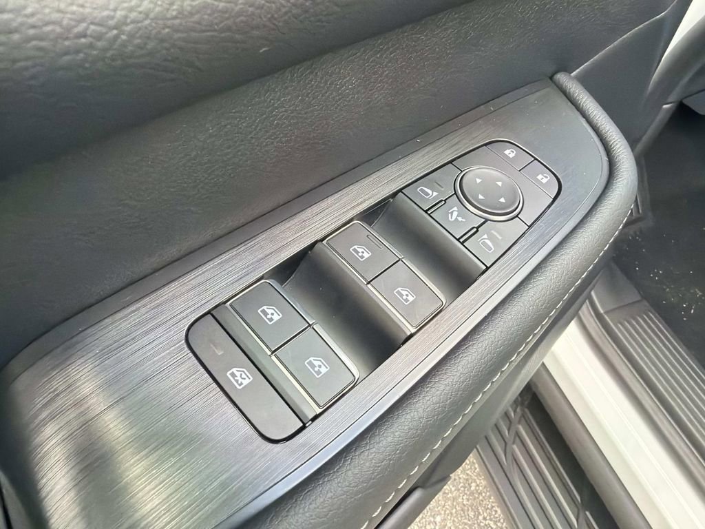 New 2026 Nissan Armada SL RWD image 17