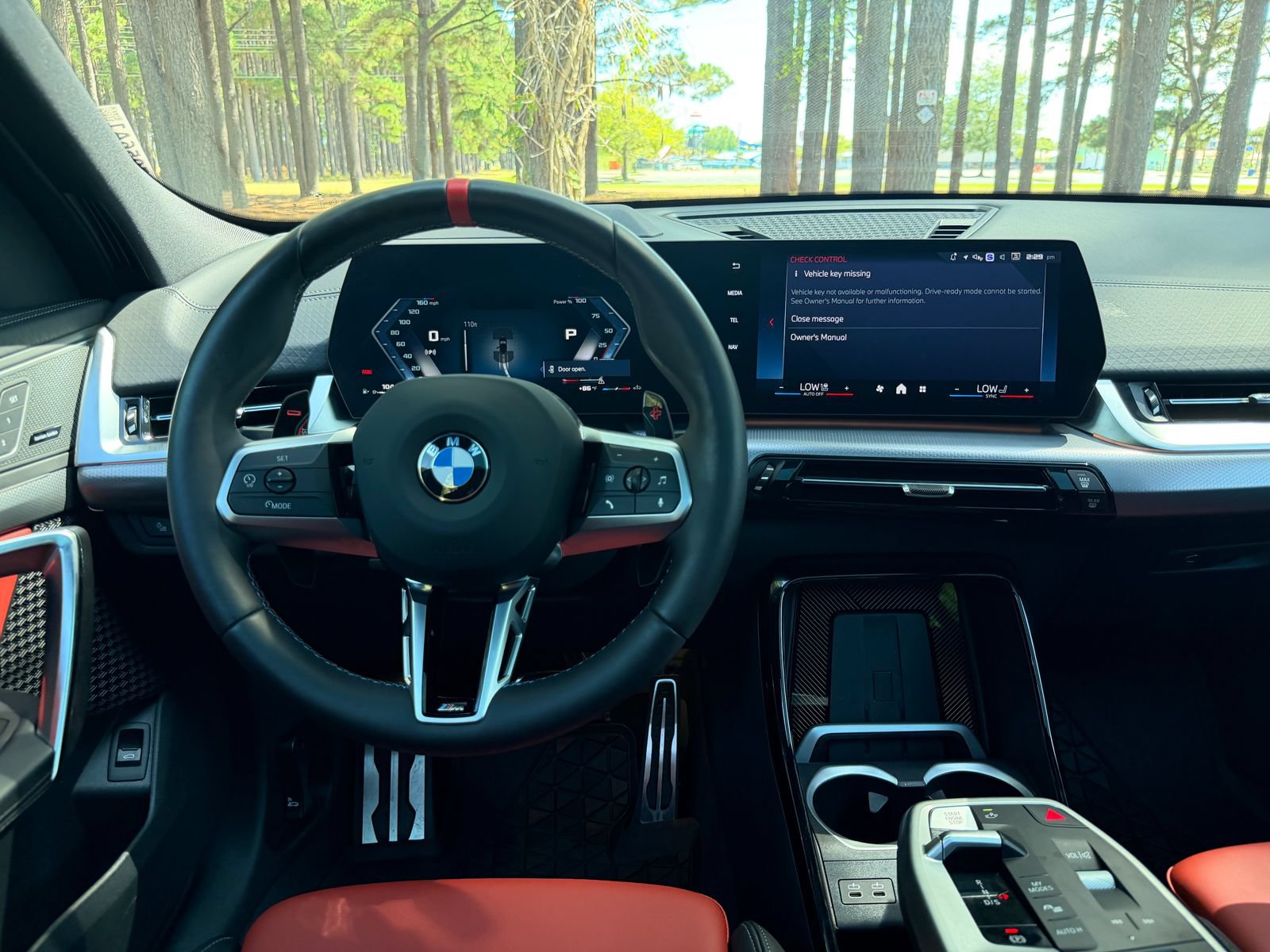 Used 2026 BMW X2 M35i w/ Technology Package AWD/4WD image 3