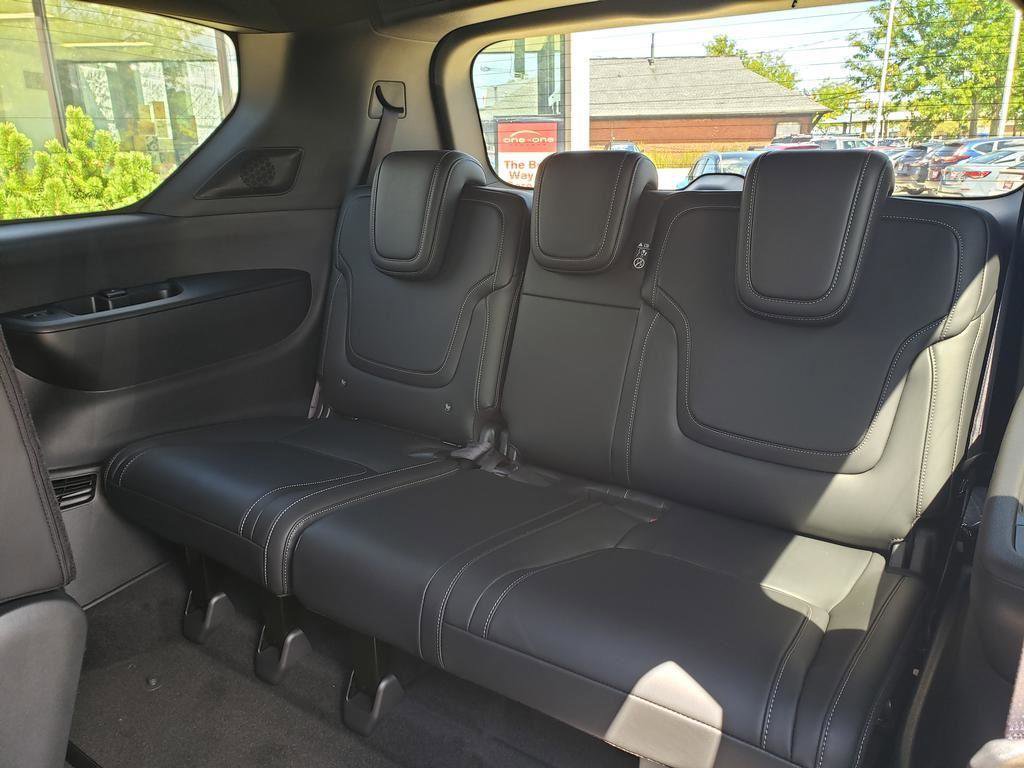 New 2025 Nissan Armada PRO-4X image 9