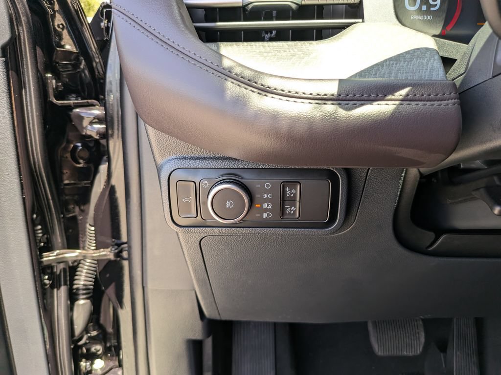 Used 2026 Ford Explorer Platinum RWD image 30