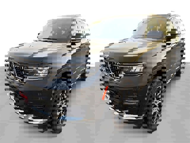 Used 2025 Jeep Grand Cherokee L Limited image 33