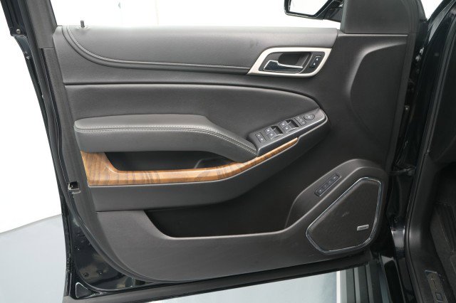 Used 2020 GMC Yukon Denali w/ Denali Premium Package image 34