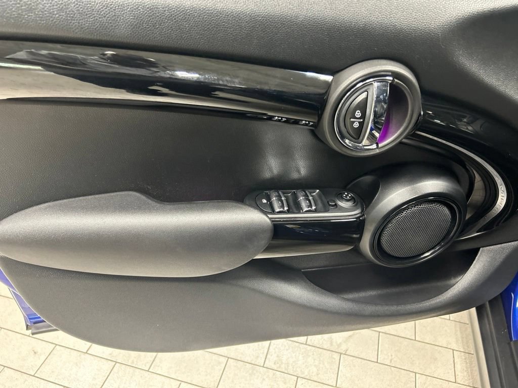 Used 2019 MINI Cooper S FWD image 31