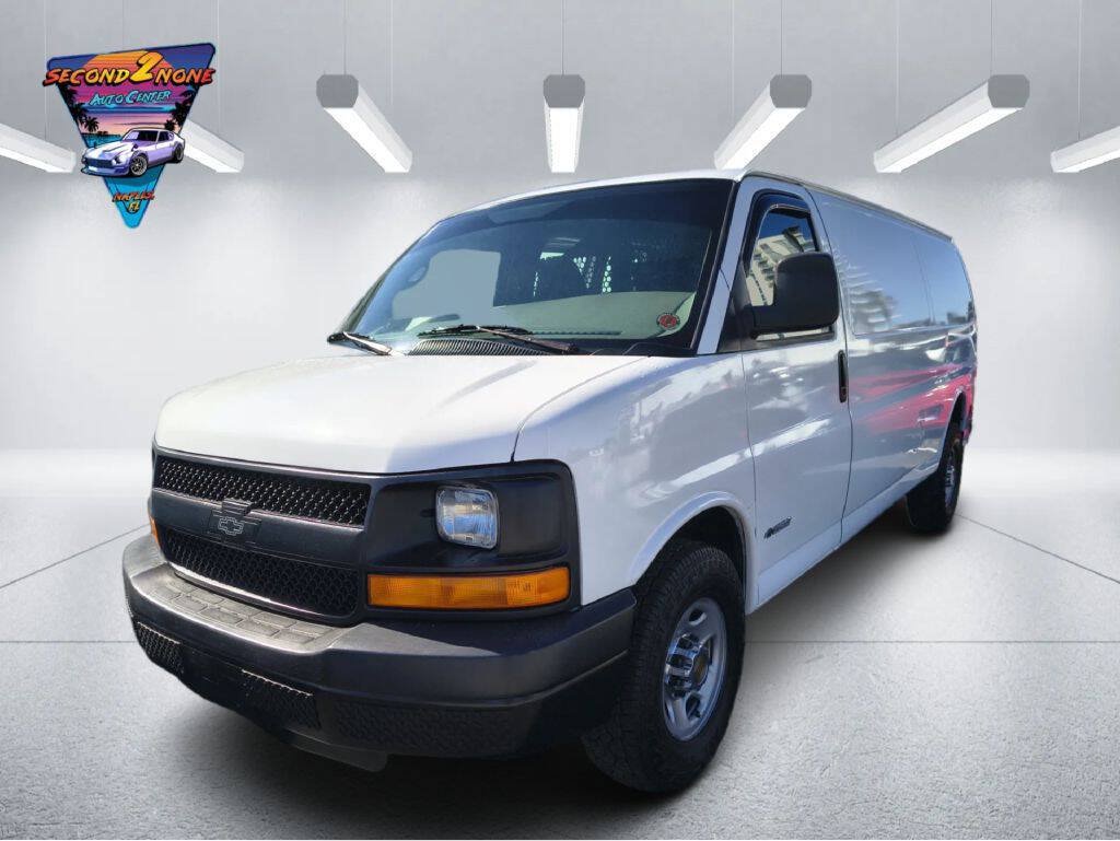 Used 2005 Chevrolet Express 2500 Extended RWD image 1