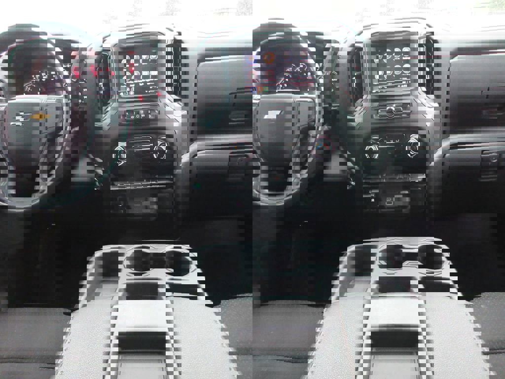 Certified 2024 Chevrolet Silverado 2500 Custom image 19