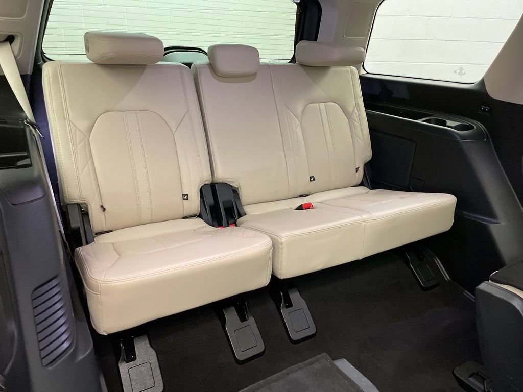 Used 2024 Ford Expedition Platinum image 29