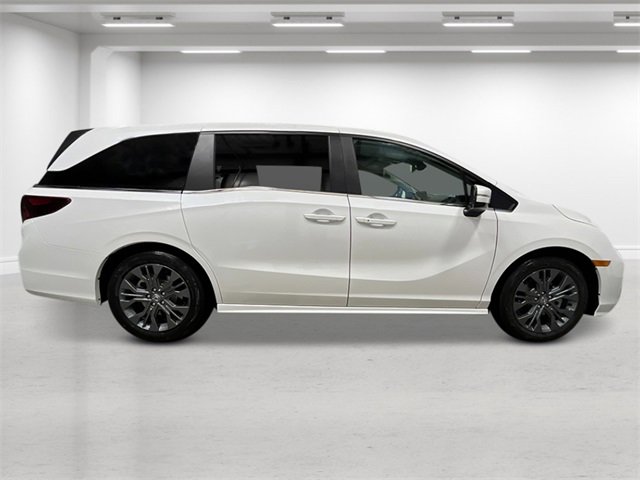 New 2026 Honda Odyssey Touring image 8