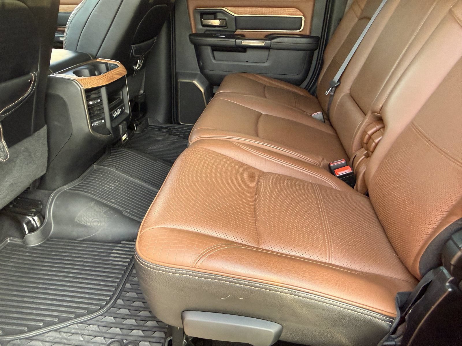 Used 2022 RAM 2500 Limited AWD/4WD image 18