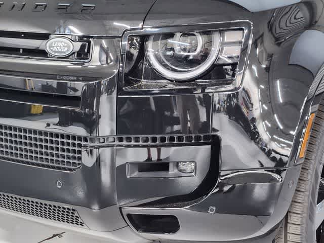 New 2026 Land Rover Defender 110 V8 AWD/4WD image 19