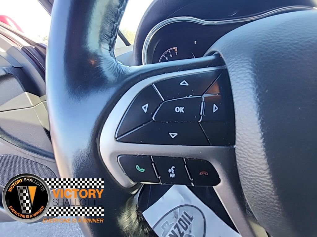 Certified 2022 Jeep Grand Cherokee Laredo X image 14