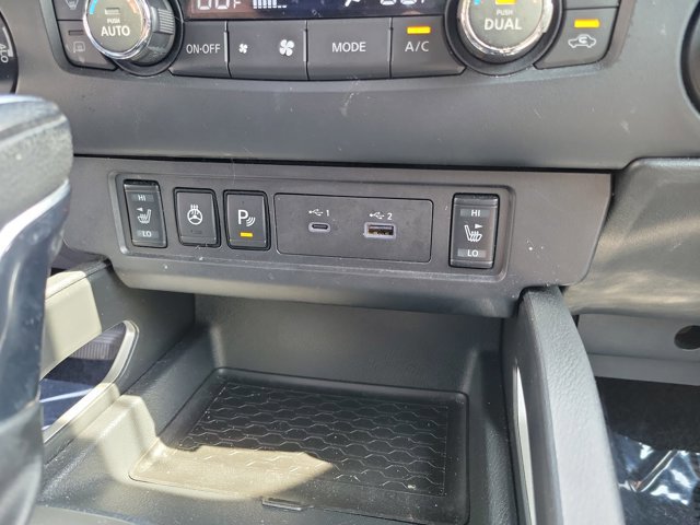 Used 2022 Nissan Frontier SV AWD/4WD image 29