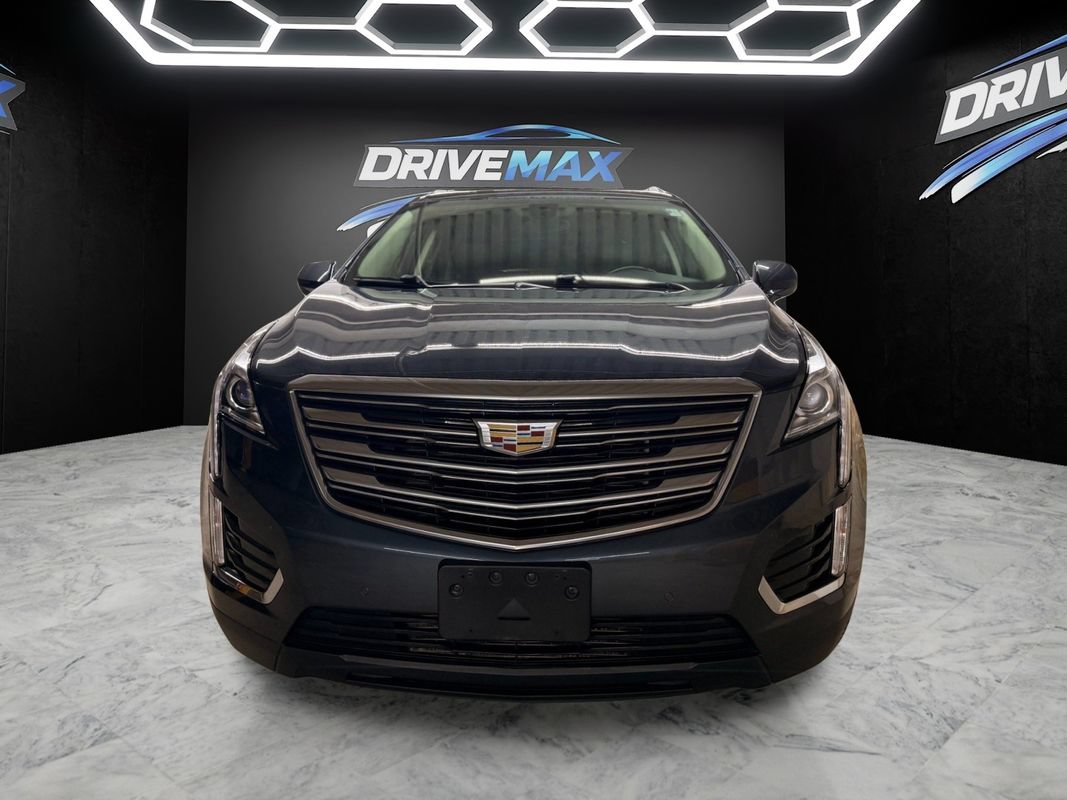 Used 2019 Cadillac XT5 Luxury AWD/4WD image 2