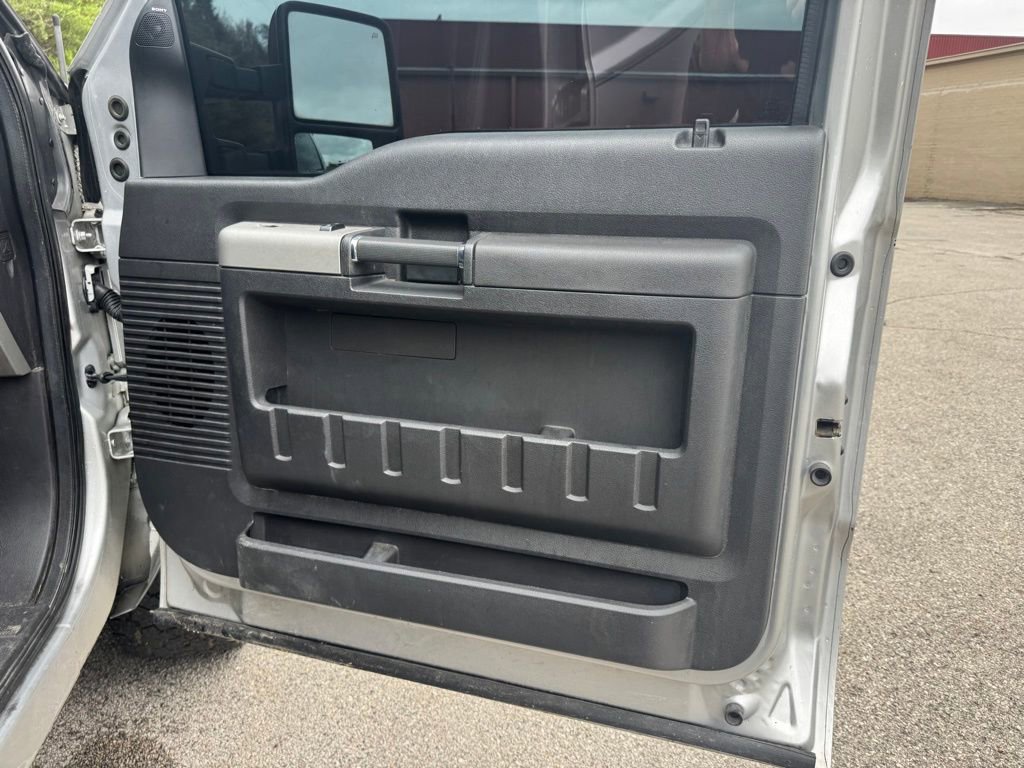 Used 2016 Ford F250 Lariat w/ Chrome Package image 13