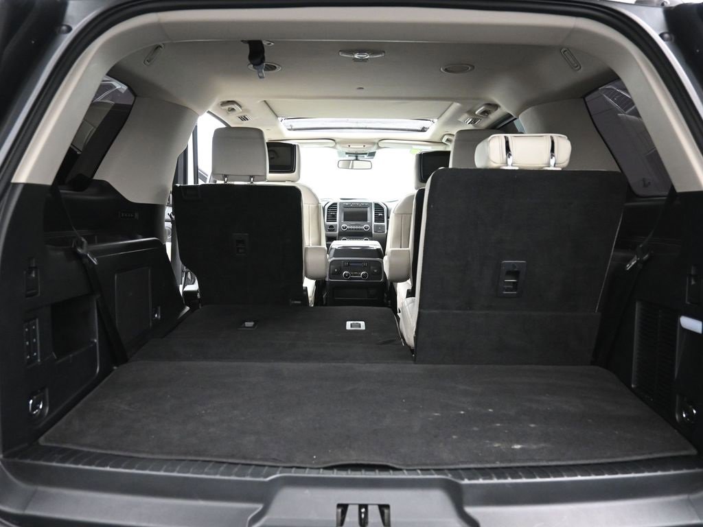 Used 2021 Ford Expedition Platinum image 10