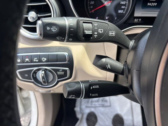 Used 2017 Mercedes-Benz GLC 300 4MATIC w/ Premium 3 Package image 50