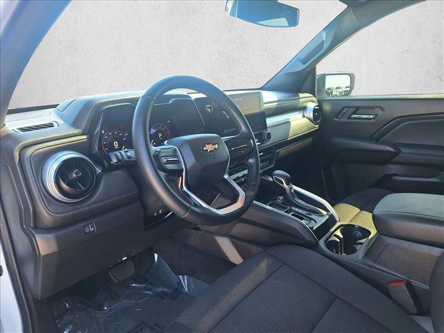 Used 2024 Chevrolet Colorado LT image 9