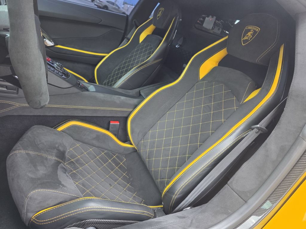 Used 2018 Lamborghini Aventador S AWD/4WD image 44