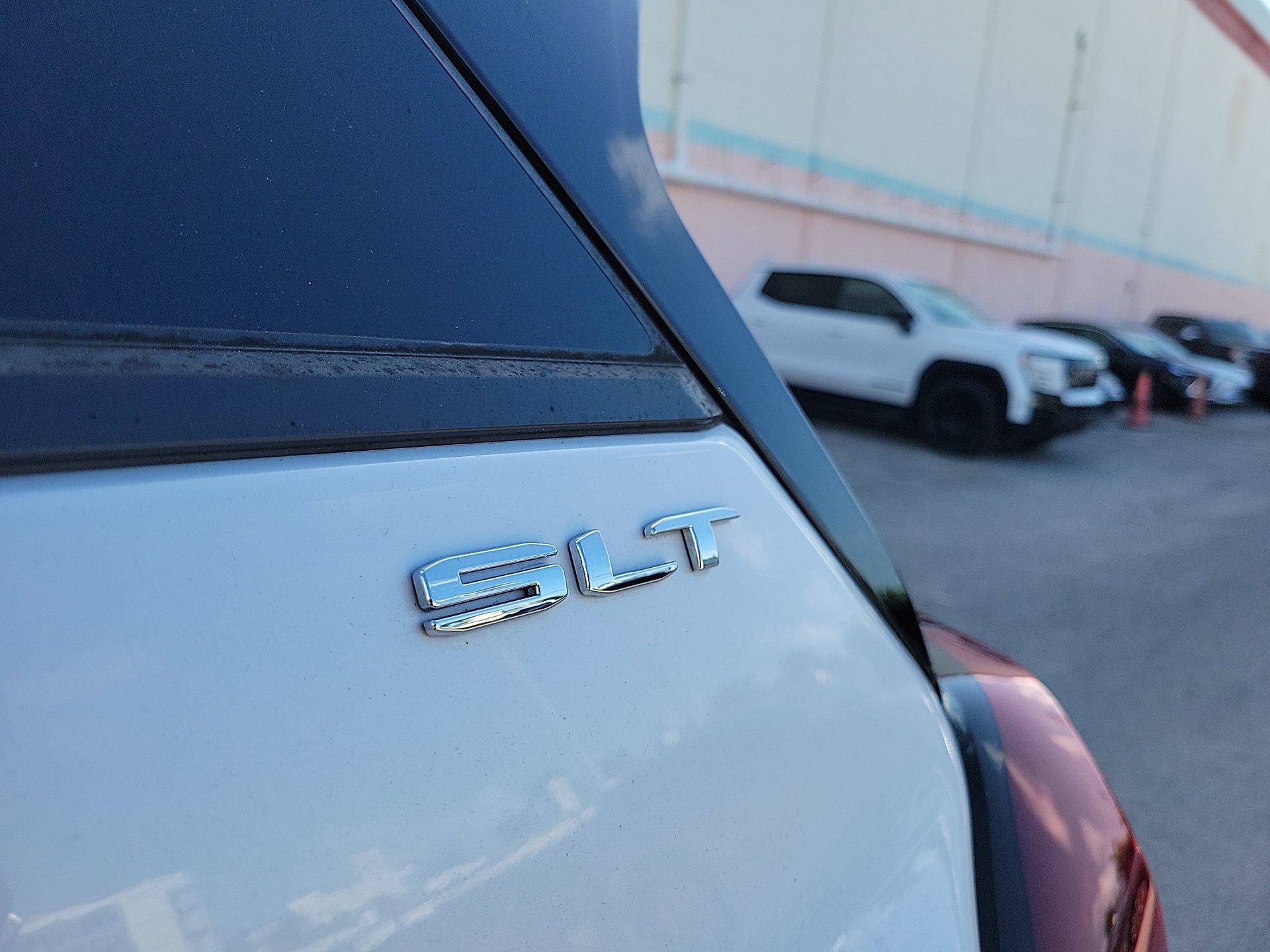 Used 2023 GMC Terrain SLT w/ LPO, Floor Liner Package image 20