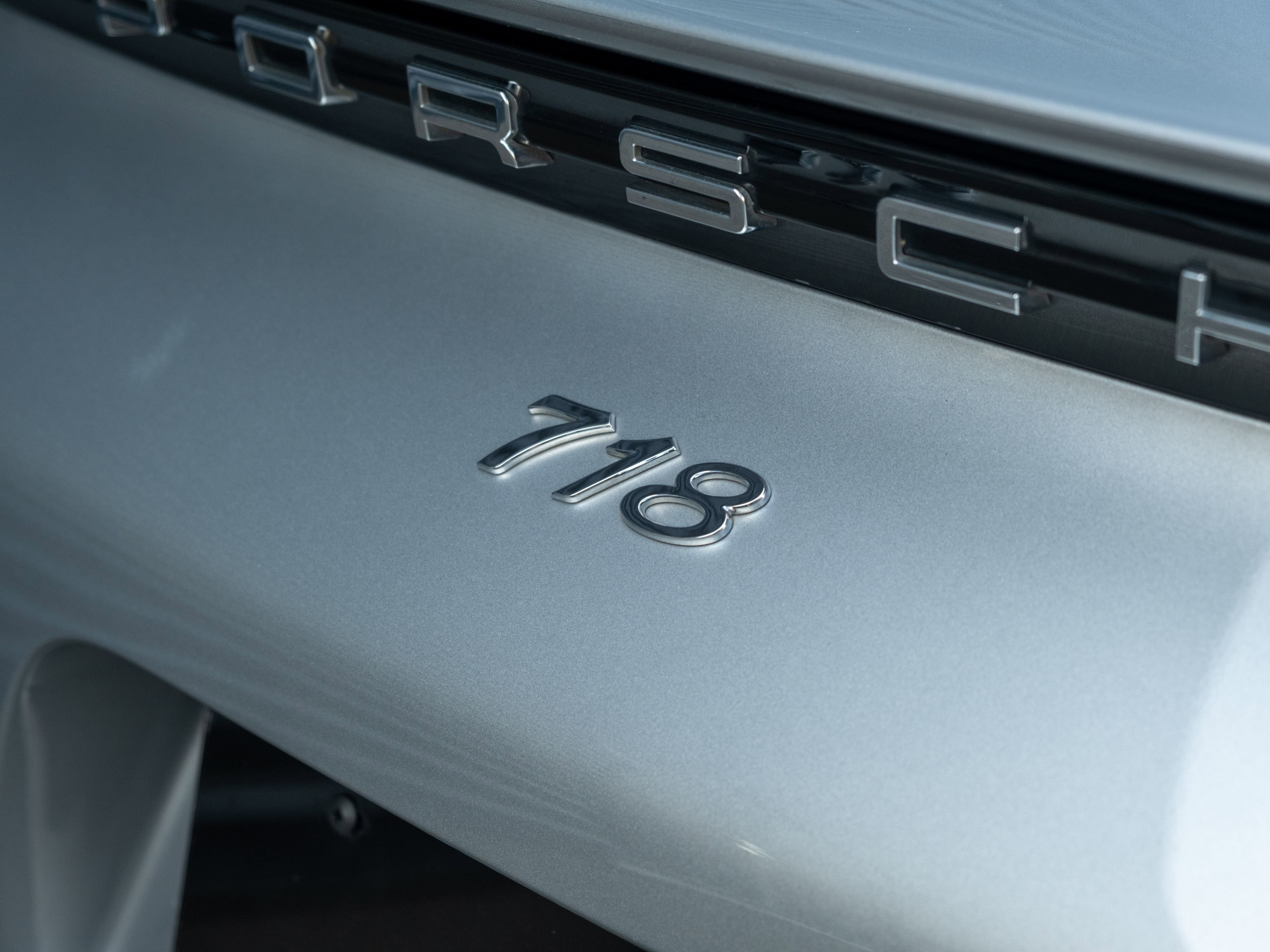 Certified 2018 Porsche 718 Cayman image 34