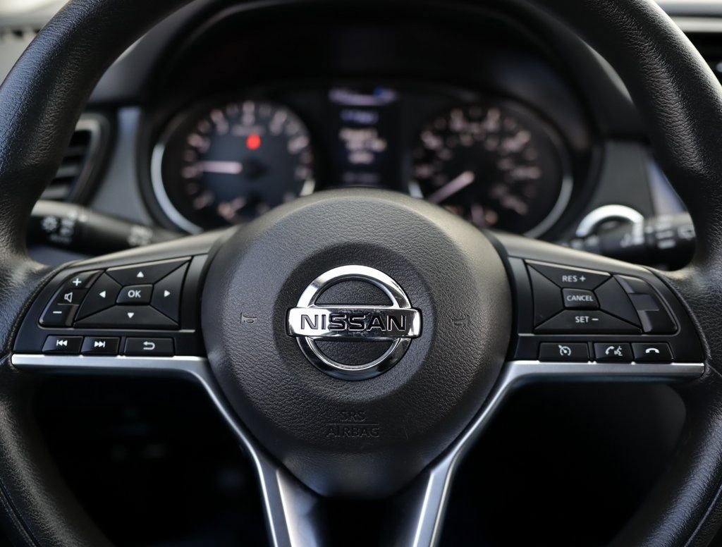 Used 2018 Nissan Rogue Sport SV image 10