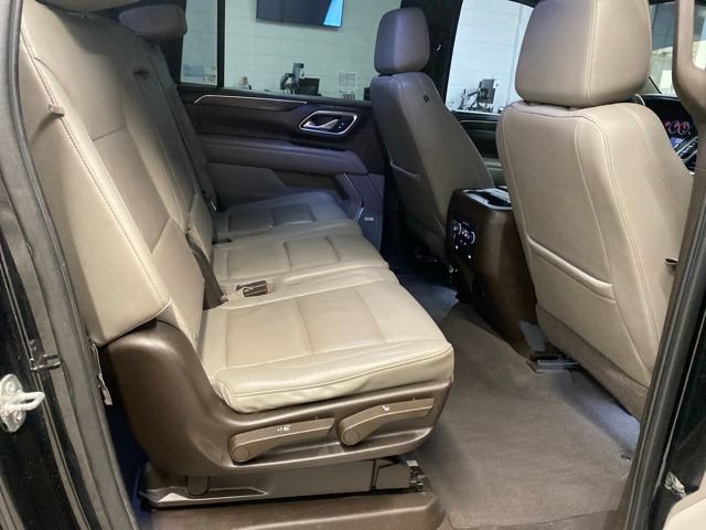 Used 2021 Chevrolet Suburban LT AWD/4WD image 12