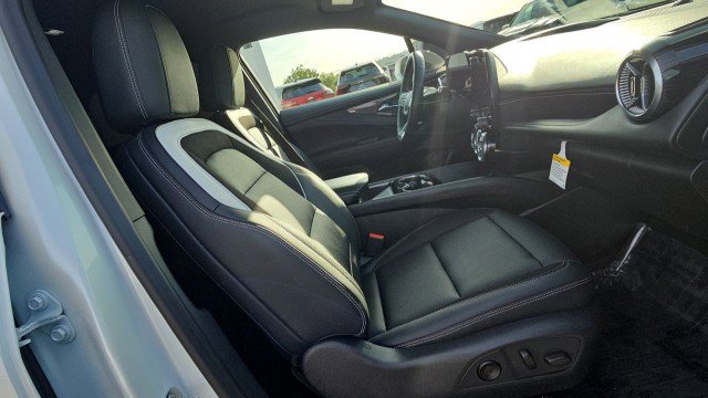 Used 2024 Chevrolet Blazer EV LT image 27