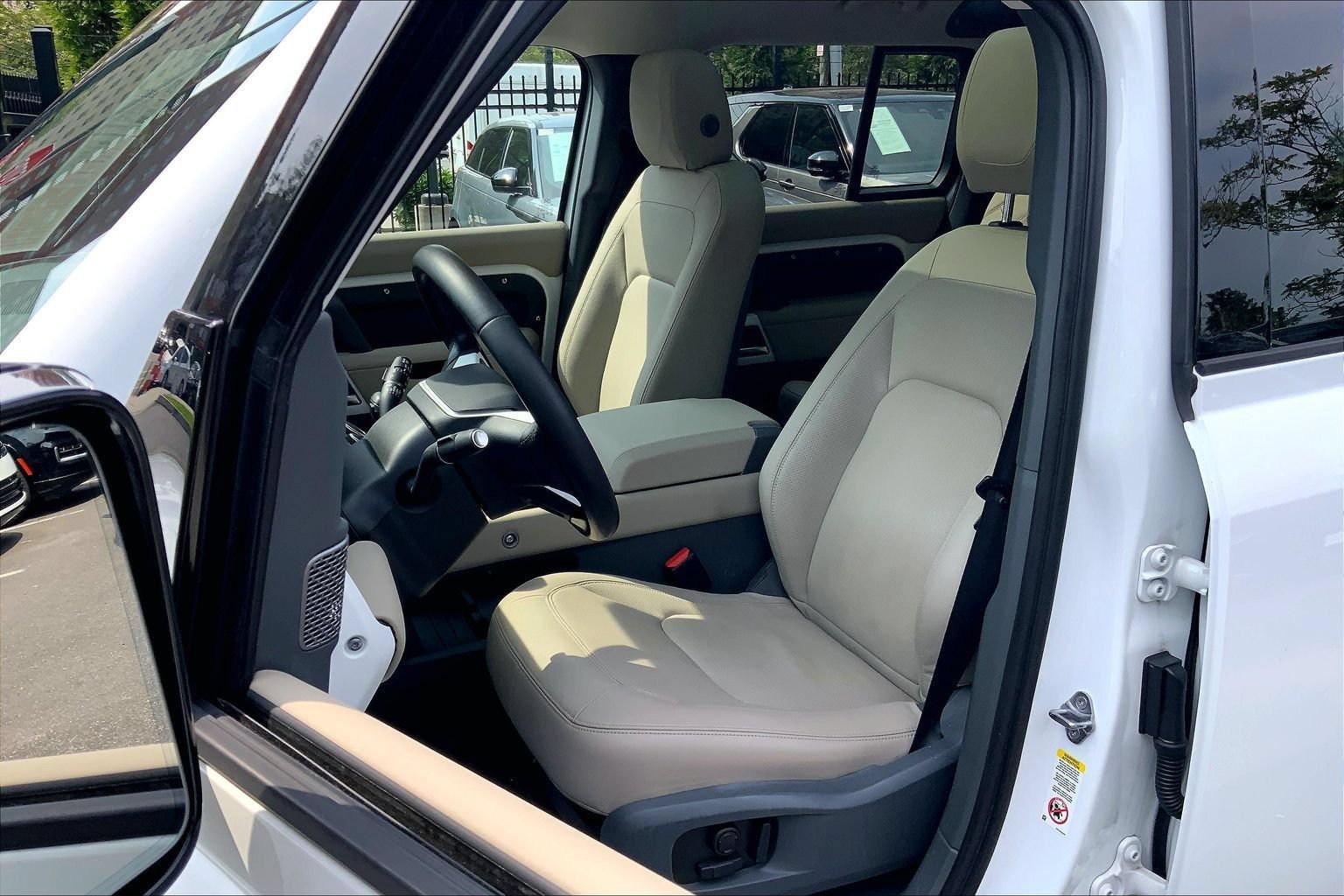 Certified 2024 Land Rover Defender 110 S AWD/4WD image 7
