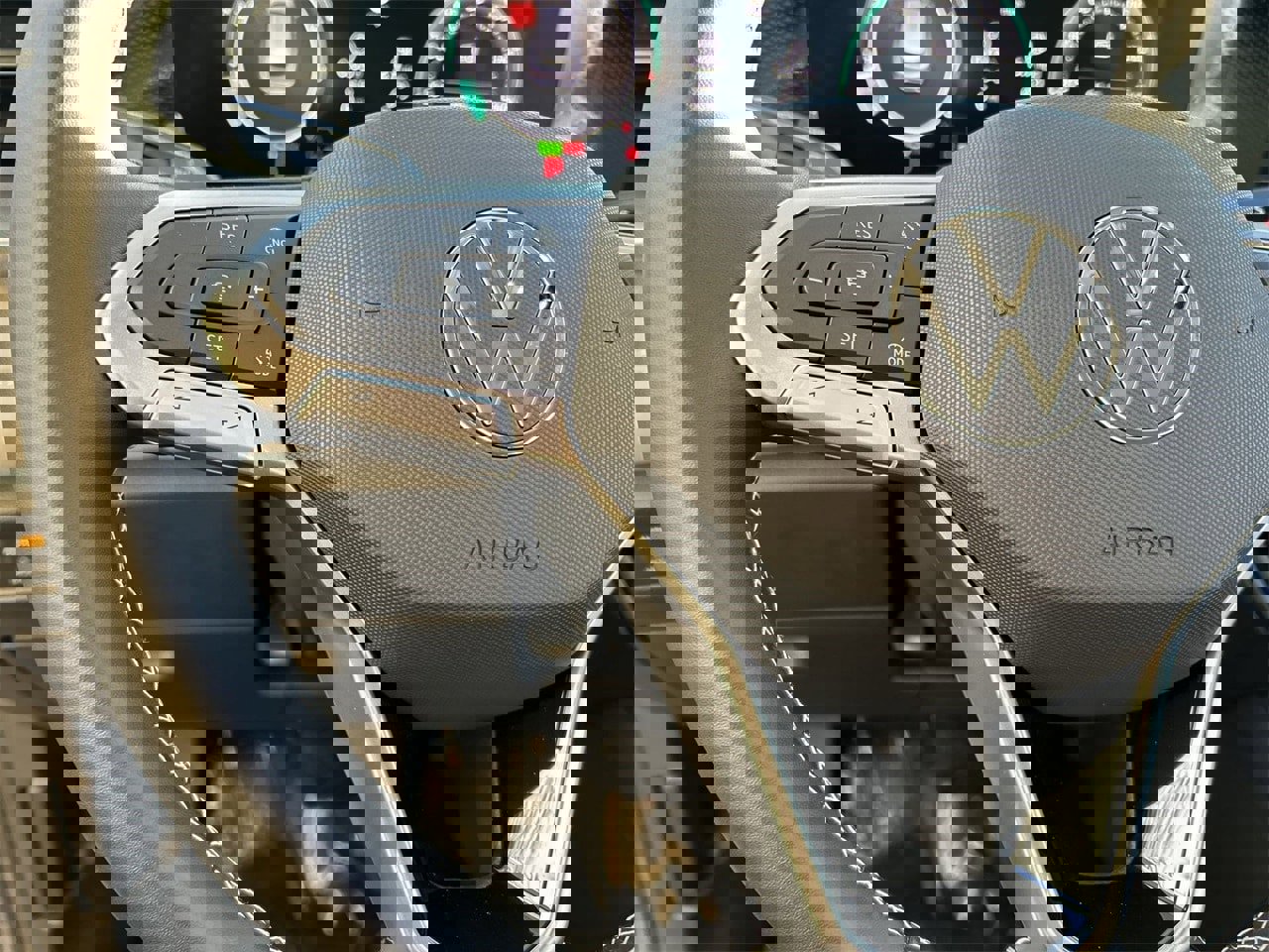 New 2026 Volkswagen Tiguan SE image 19