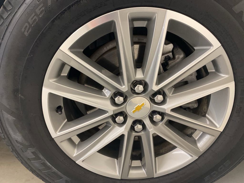 Used 2023 Chevrolet Traverse LT image 24