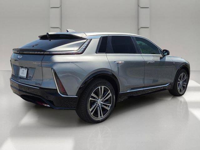 New 2026 Cadillac Lyriq Premium Luxury AWD/4WD image 5