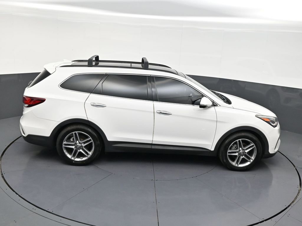 Used 2018 Hyundai Santa Fe FWD image 17