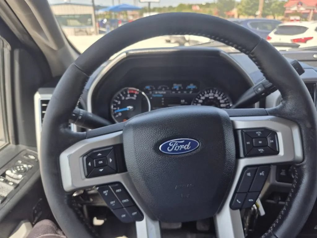 Used 2019 Ford F350 Lariat w/ Camper Package AWD/4WD image 35