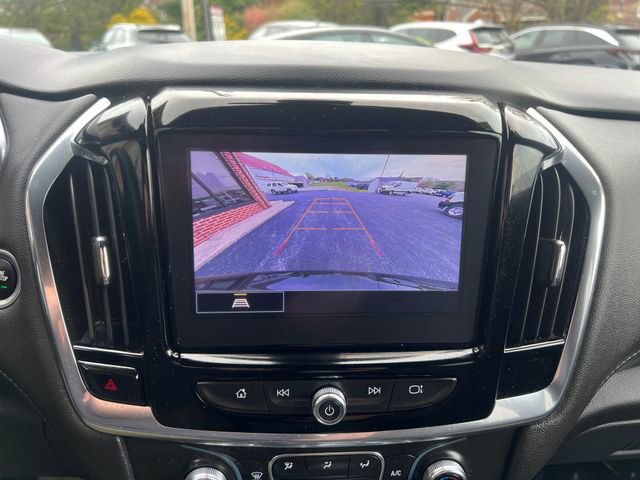 Used 2023 Chevrolet Traverse LT image 16