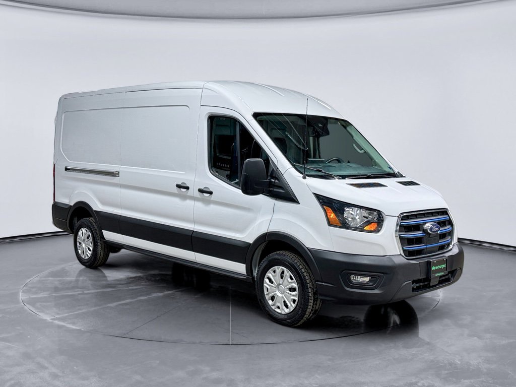 Used 2023 Ford E-Transit Medium Roof image 4