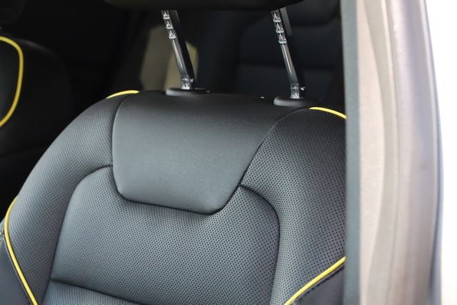 Used 2025 Chevrolet Trax ACTIV w/ Driver Confidence Package image 14