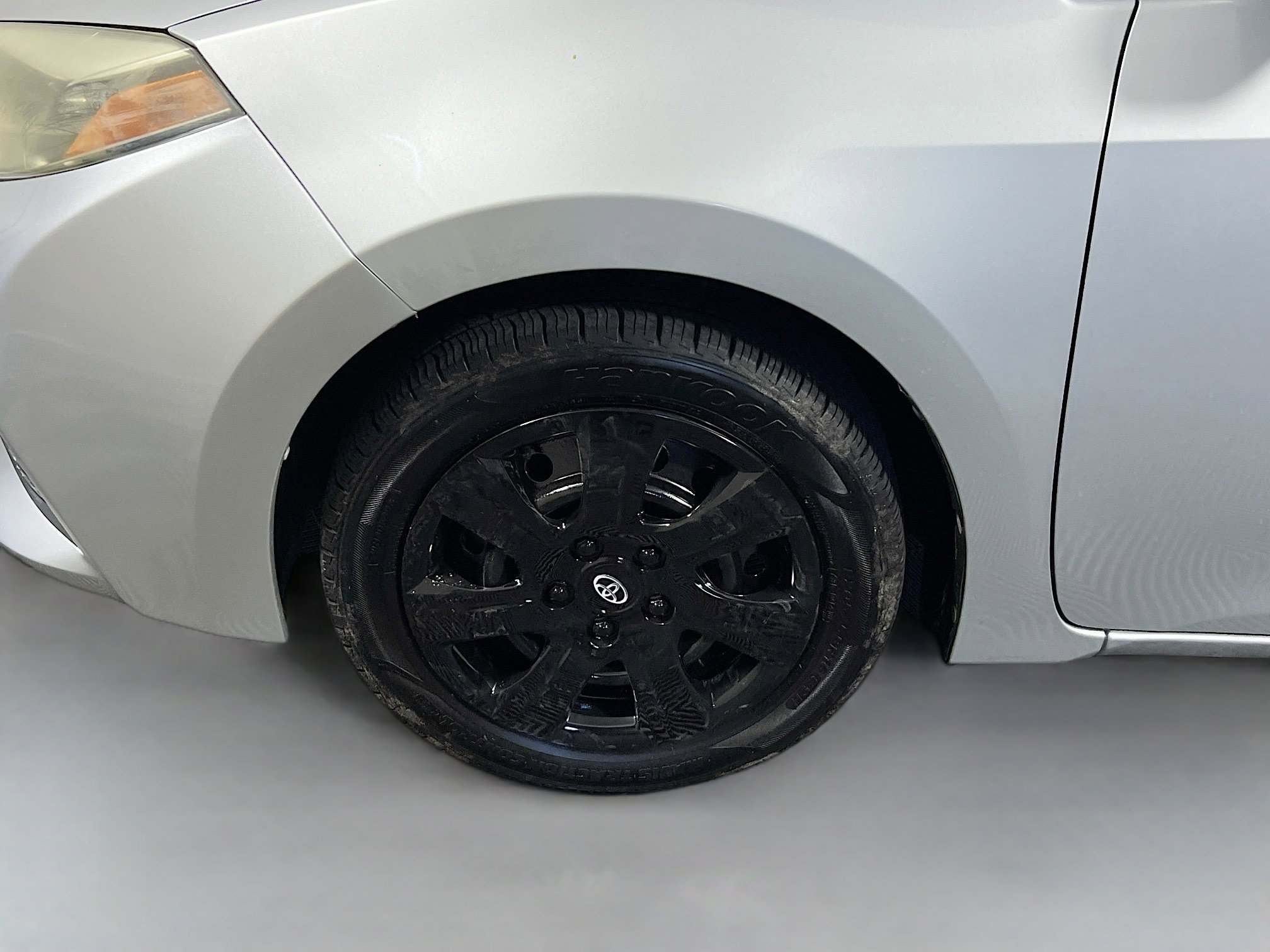 Used 2015 Toyota Corolla LE FWD image 13