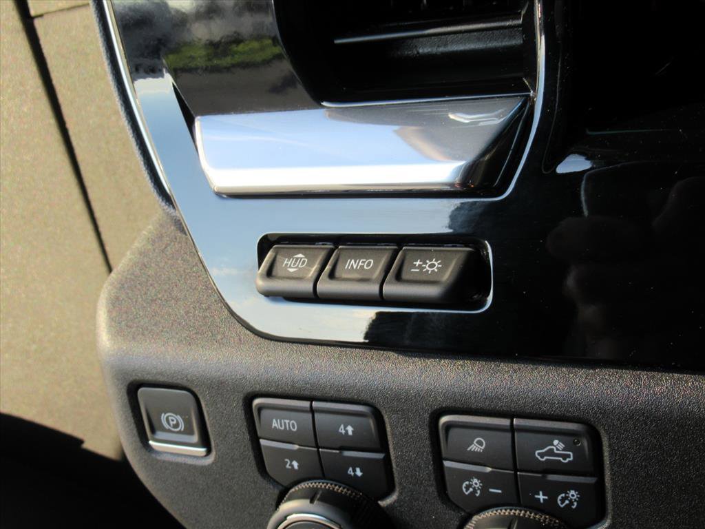 Used 2024 Chevrolet Silverado 2500 High Country w/ Technology Package image 29