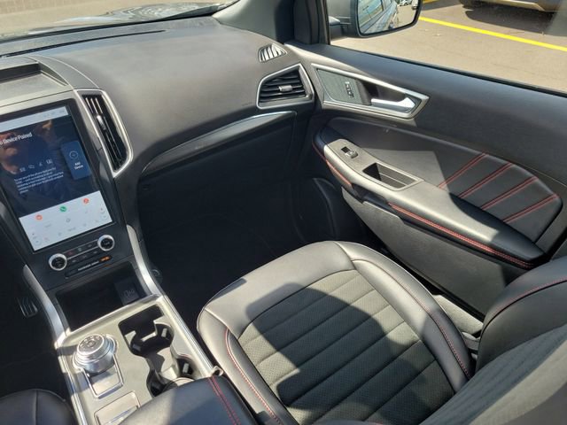 Certified 2024 Ford Edge ST-Line AWD/4WD image 32