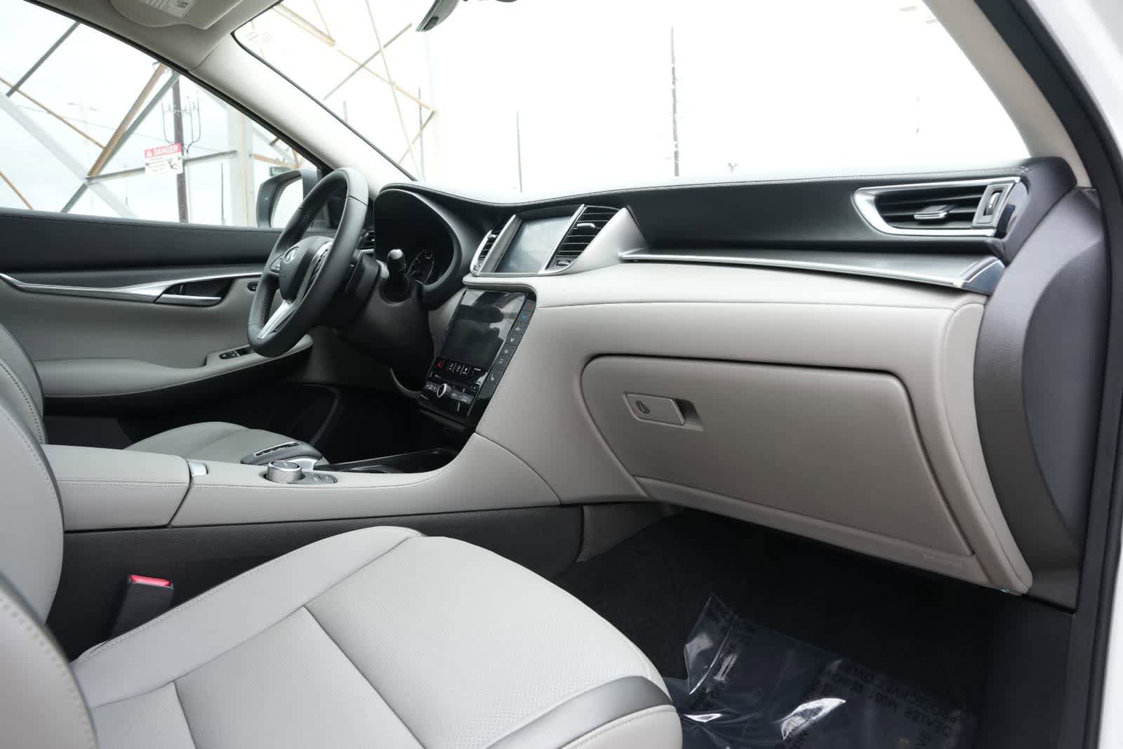 Used 2025 INFINITI QX50 Luxe AWD/4WD image 22
