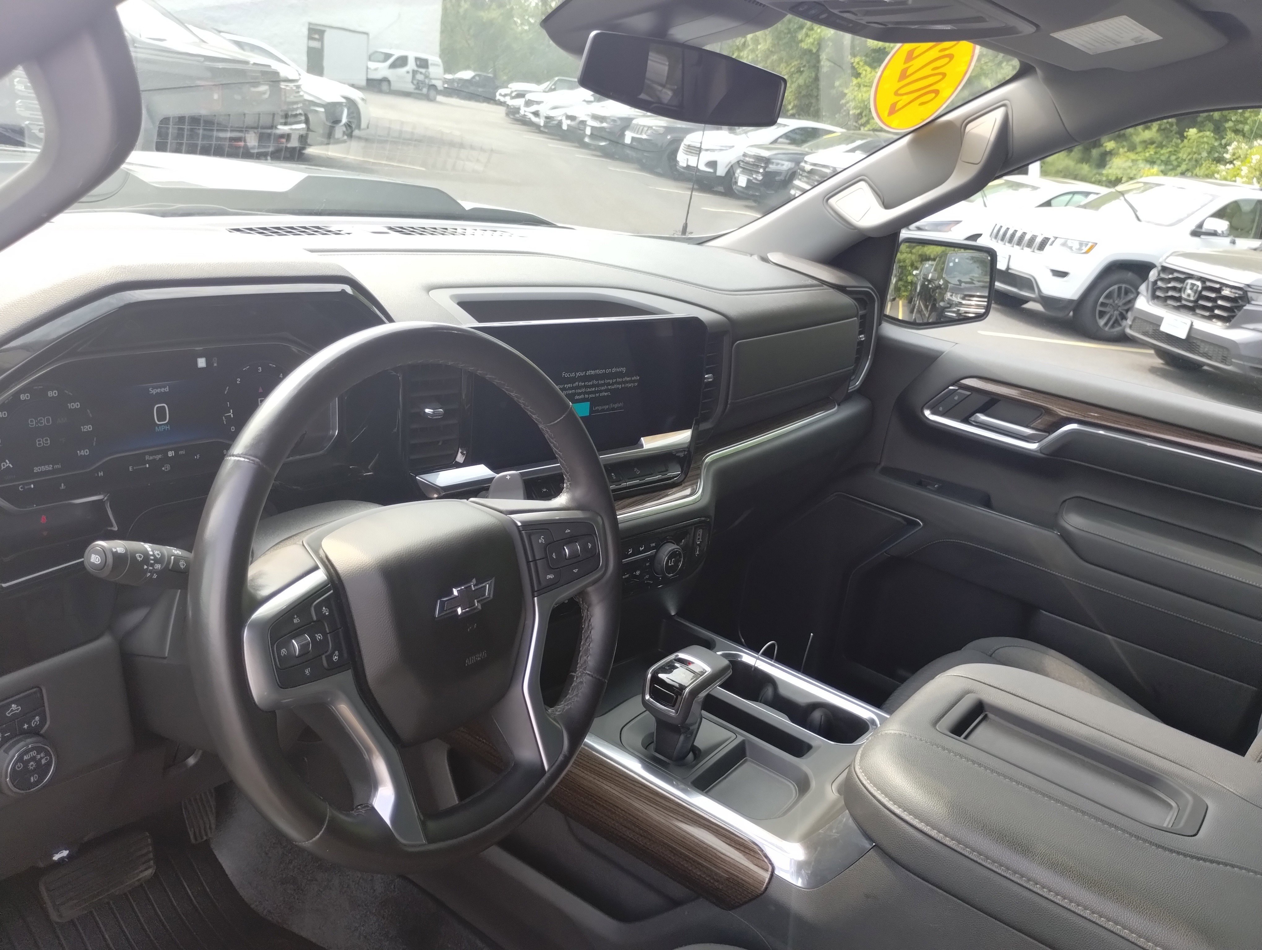 Used 2022 Chevrolet Silverado 1500 LT Trail Boss image 9