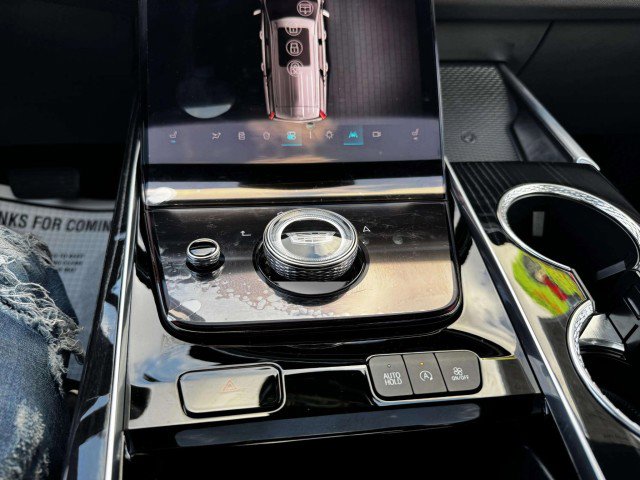 Used 2025 Cadillac Escalade ESV Sport w/ Touring Package image 30