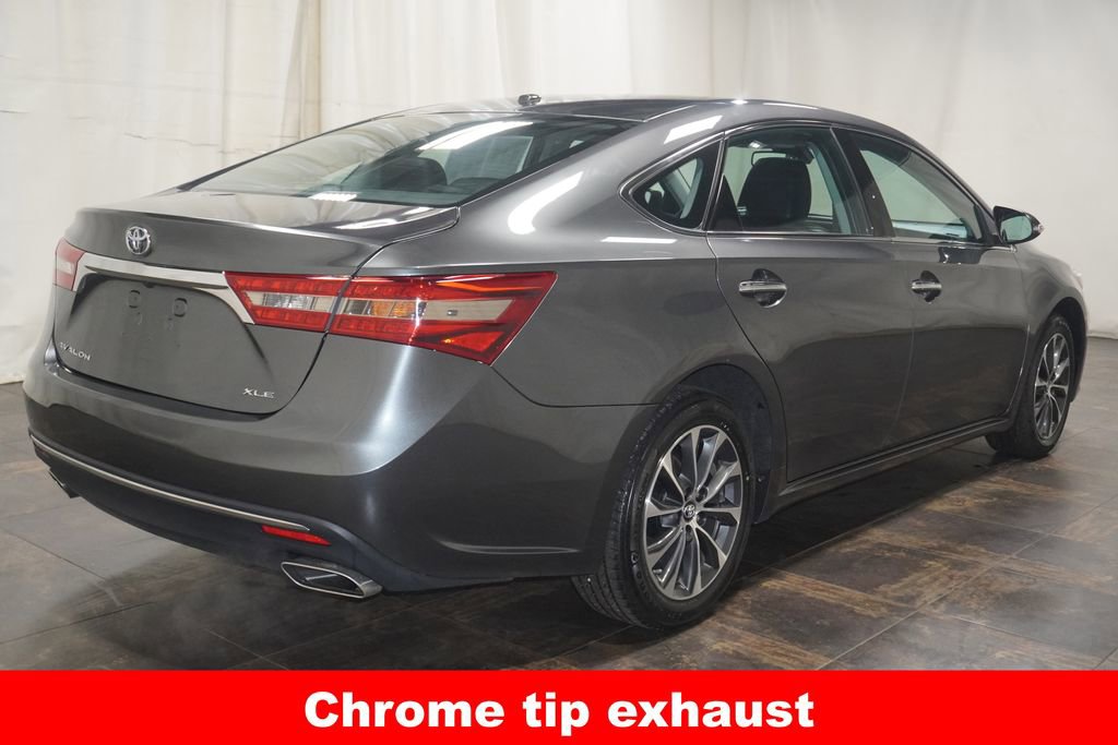 Used 2017 Toyota Avalon XLE Premium w/ All Weather Liner Package FWD image 5