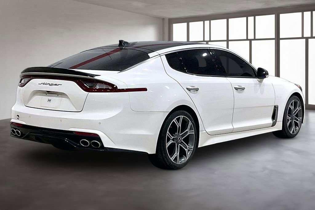 Used 2018 Kia Stinger Premium RWD image 2