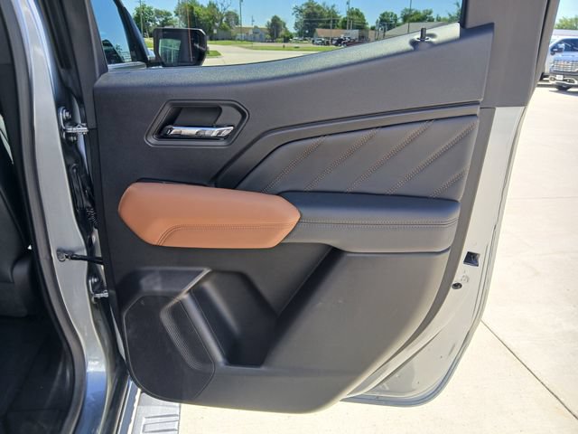 Certified 2024 GMC Canyon AT4 w/ AT4 Premium Package AWD/4WD image 20
