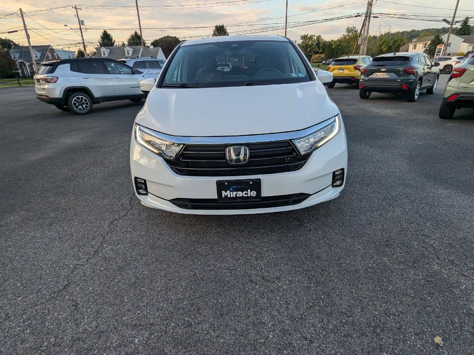 Used 2023 Honda Odyssey Touring image 35