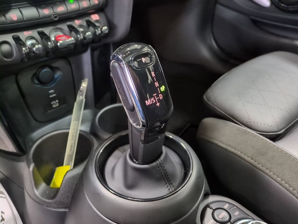 Used 2022 MINI Cooper S image 16