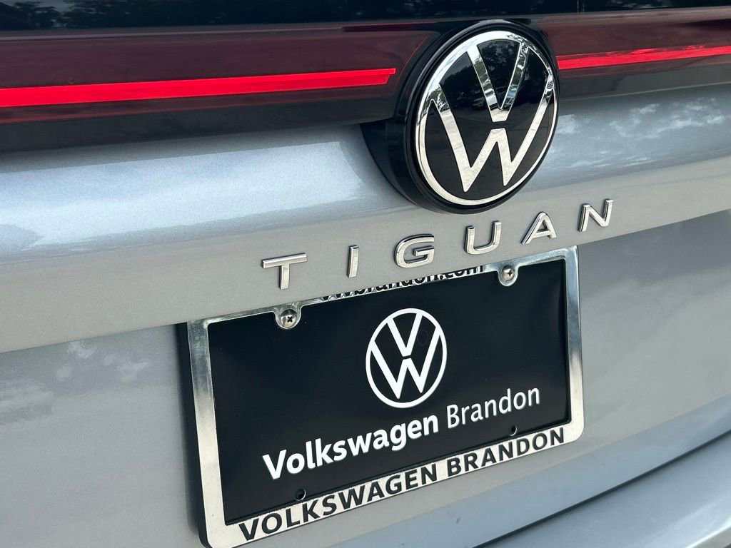 Certified 2025 Volkswagen Tiguan S FWD image 29
