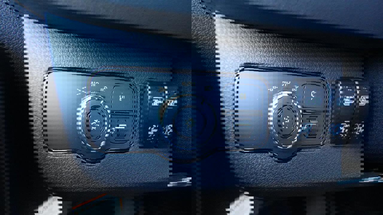 Used 2020 Mercedes-Benz Sprinter 2500 image 7