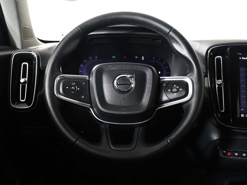 Used 2023 Volvo XC40 B5 Plus w/ Climate Package AWD/4WD image 35